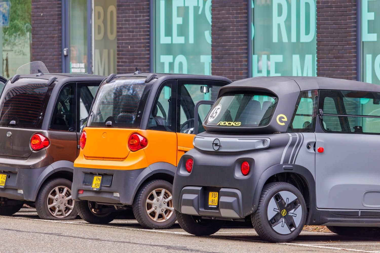 15-best-small-electric-cars-in-the-uk-bumper