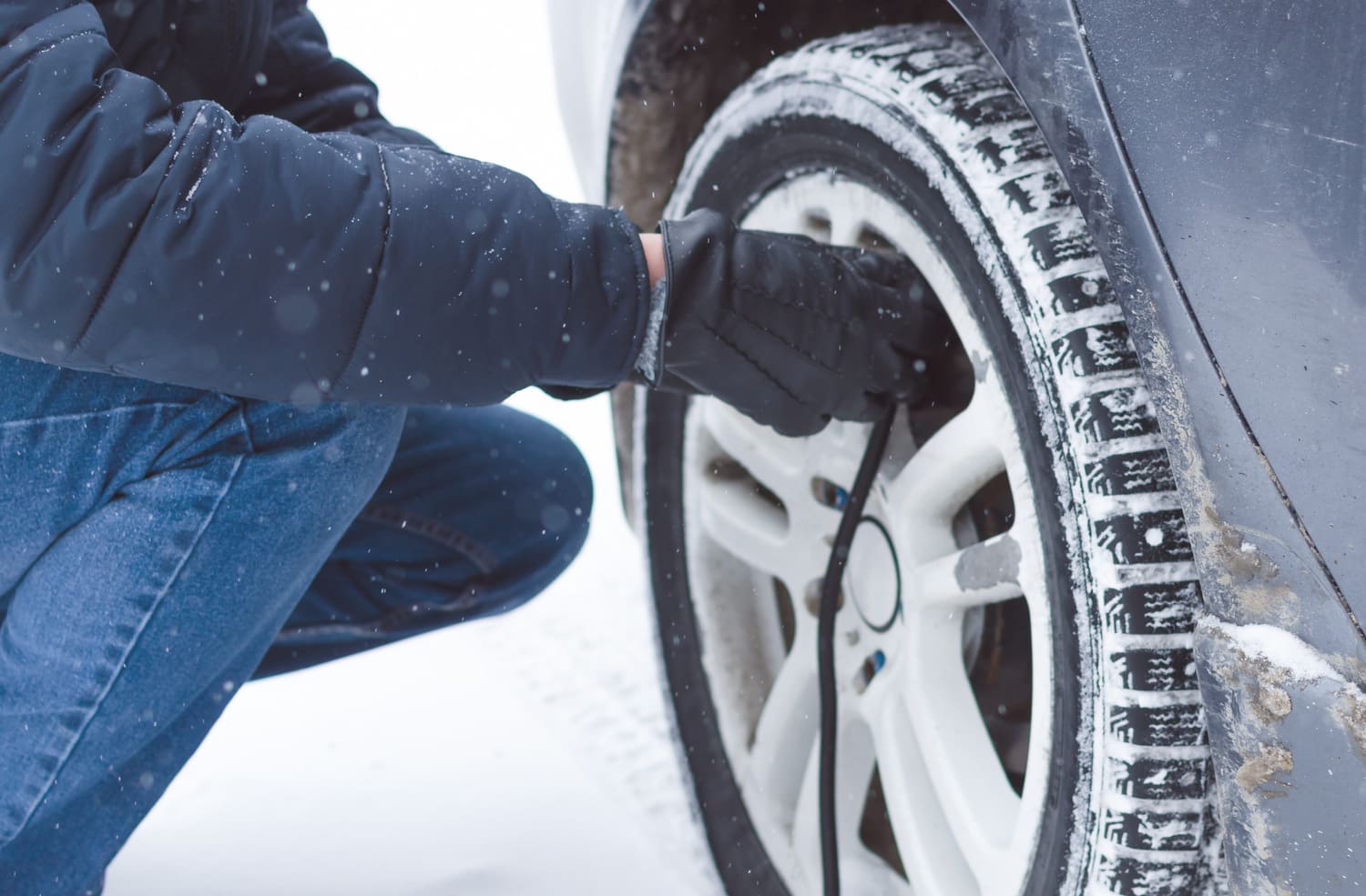 Does cold weather cause tyres to deflate? Bumper